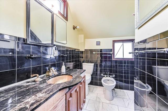 14 Rowntree Ave, House detached with 3 bedrooms, 2 bathrooms and 6 parking in Toronto ON | Image 14