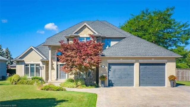 8075 Cathedral Dr, House detached with 4 bedrooms, 4 bathrooms and 6 parking in Niagara Falls ON | Image 1
