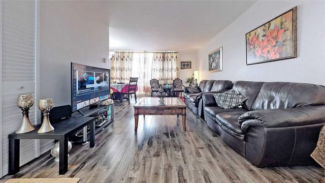 2209 - 5 Massey Sq, Condo with 3 bedrooms, 2 bathrooms and 1 parking in Toronto ON | Image 40