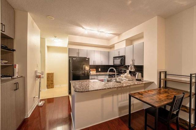 2210 - 3515 Kariya Dr, Condo with 1 bedrooms, 1 bathrooms and 1 parking in Mississauga ON | Image 5