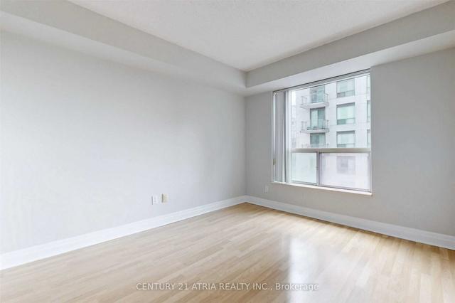 1603 - 188 Doris Ave, Condo with 3 bedrooms, 2 bathrooms and 1 parking in Toronto ON | Image 7