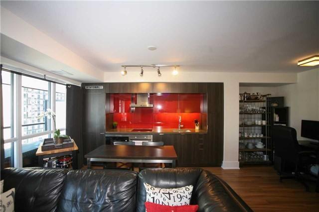 1003 - 300 Front St W, Condo with 1 bedrooms, 1 bathrooms and 1 parking in Toronto ON | Image 15