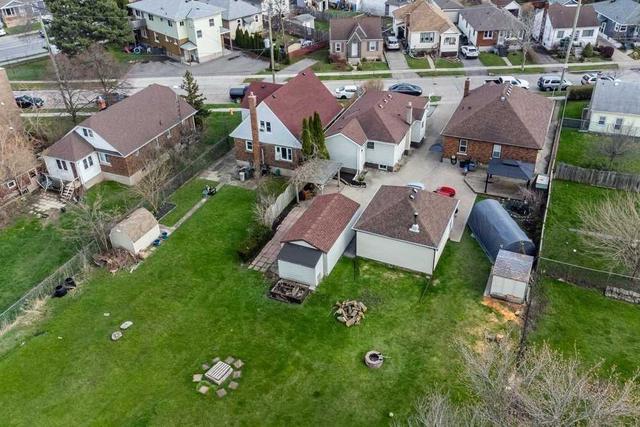 upper - 11 Garnet St, House detached with 3 bedrooms, 1 bathrooms and 1 parking in St. Catharines ON | Image 7