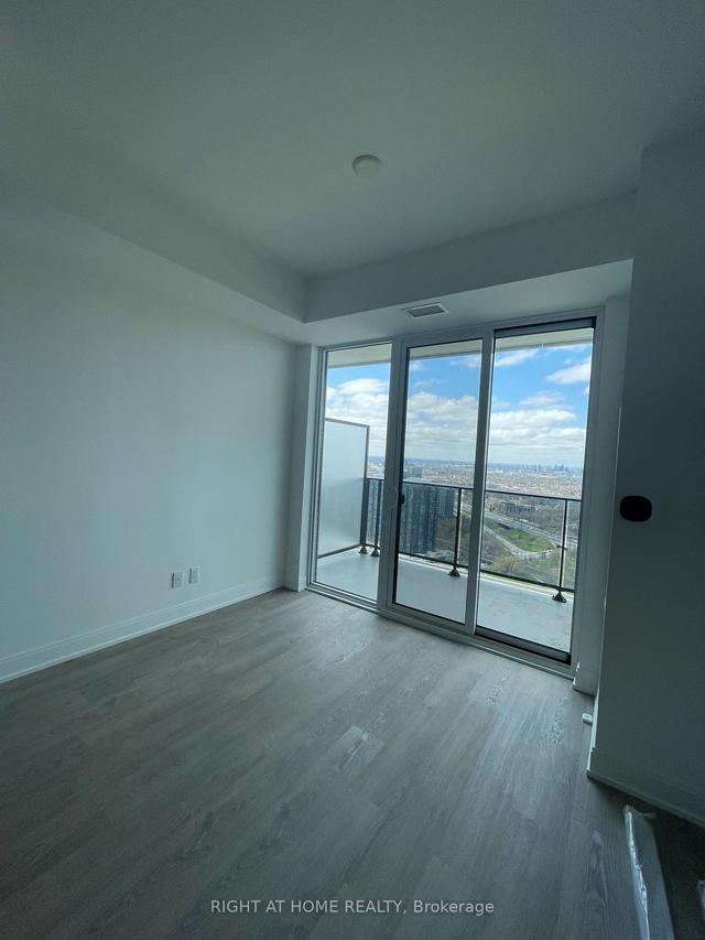 4009 - 70 Annie Craig Dr, Condo with 1 bedrooms, 1 bathrooms and 1 parking in Toronto ON | Image 9