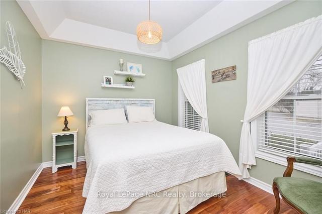 13 - 608 Simcoe St, Townhouse with 2 bedrooms, 3 bathrooms and 2 parking in Niagara on the Lake ON | Image 3