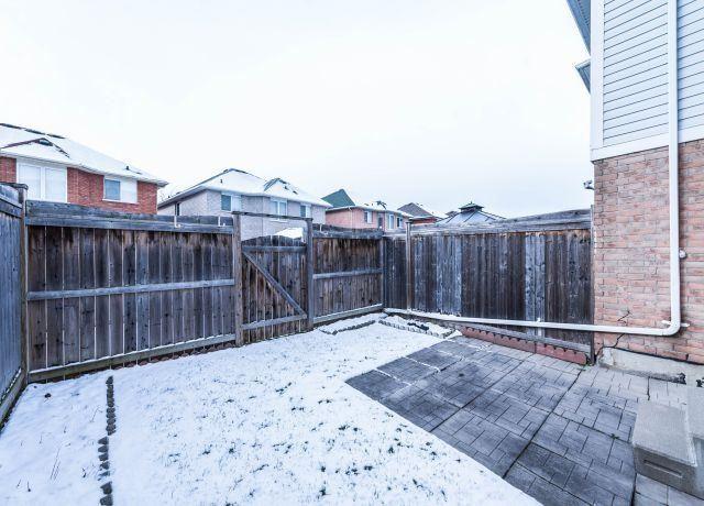 34 Brisbane Crt, Townhouse with 3 bedrooms, 3 bathrooms and 1 parking in Brampton ON | Image 19