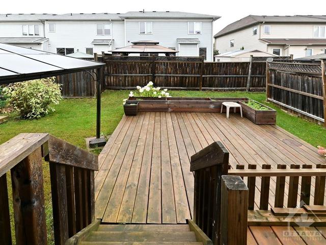 527 Temiskaming Crescent, Townhouse with 3 bedrooms, 3 bathrooms and 3 parking in Ottawa ON | Image 29