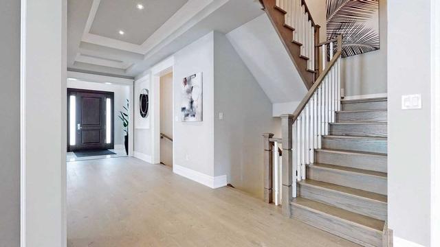 23 Petrolia Crt, House detached with 5 bedrooms, 7 bathrooms and 5 parking in Richmond Hill ON | Image 11