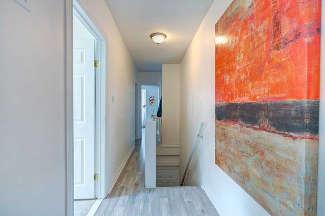 upper - 47 Jones Ave, Home with 2 bedrooms, 1 bathrooms and 0 parking in Toronto ON | Image 2