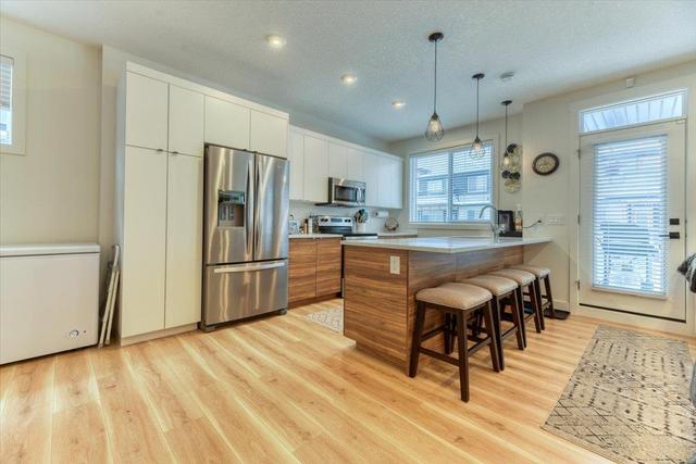 147 Savanna Walk Ne, Home with 3 bedrooms, 2 bathrooms and 2 parking in Calgary AB | Image 15