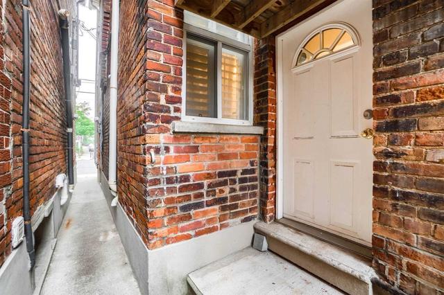 541 Ossington Ave, House semidetached with 4 bedrooms, 3 bathrooms and 2 parking in Toronto ON | Image 10