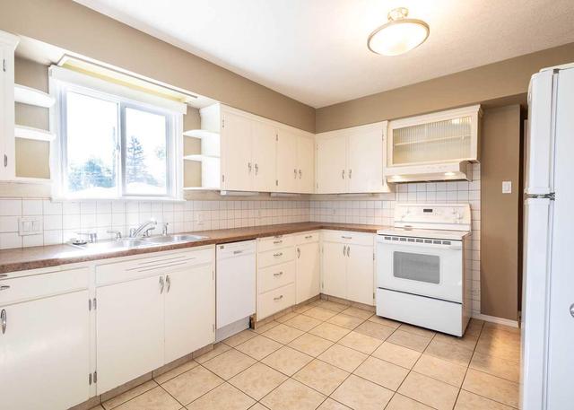 523 20 Street S, House detached with 4 bedrooms, 2 bathrooms and 6 parking in Lethbridge AB | Image 13