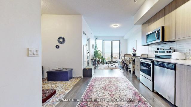 803 - 3237 Bayview Ave, Condo with 1 bedrooms, 1 bathrooms and 1 parking in Toronto ON | Image 5