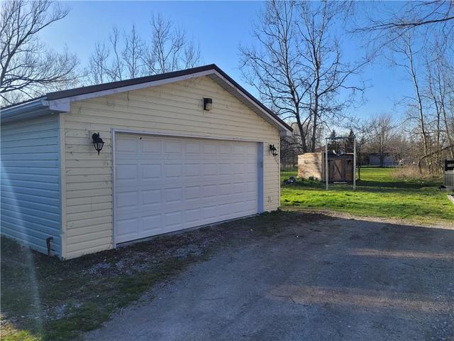 5 David Avenue, House detached with 2 bedrooms, 1 bathrooms and 6 parking in Haldimand County ON | Image 37