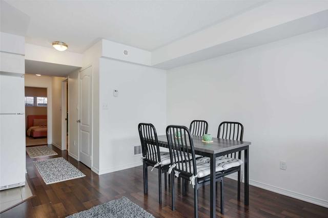 3 - 35 Hays Blvd, Townhouse with 2 bedrooms, 2 bathrooms and 1 parking in Oakville ON | Image 25