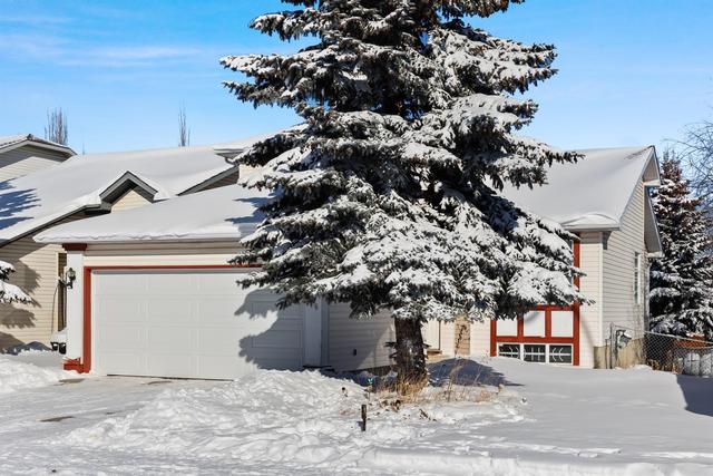 166 Citadel Gardens Nw, House detached with 3 bedrooms, 3 bathrooms and 4 parking in Calgary AB | Image 1