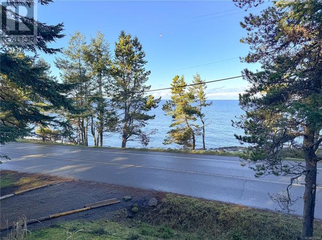 733 Berry Point Rd, House detached with 4 bedrooms, 4 bathrooms and 2 parking in Nanaimo B BC | Image 38