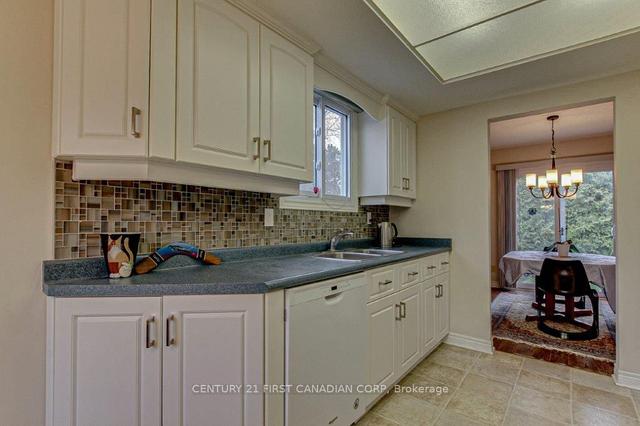 49 Aldersbrook Cres, House detached with 3 bedrooms, 2 bathrooms and 2 parking in London ON | Image 5
