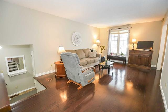 5 Spruceside Cres, House detached with 3 bedrooms, 2 bathrooms and 5 parking in Pelham ON | Image 37