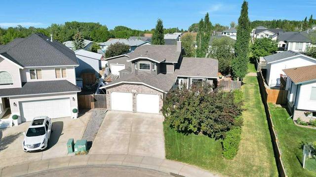 15 Fern Crescent, House detached with 4 bedrooms, 3 bathrooms and 7 parking in Sylvan Lake AB | Image 1