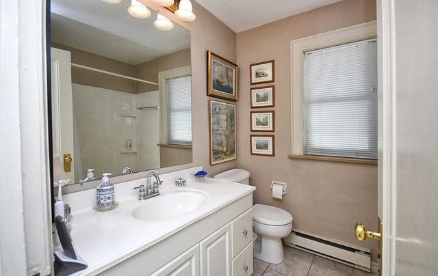 721 Millwood Rd, House detached with 2 bedrooms, 2 bathrooms and 2 parking in Toronto ON | Image 14