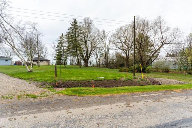 3076 Lakeshore Rd, House detached with 3 bedrooms, 1 bathrooms and 8 parking in Haldimand County ON | Image 5