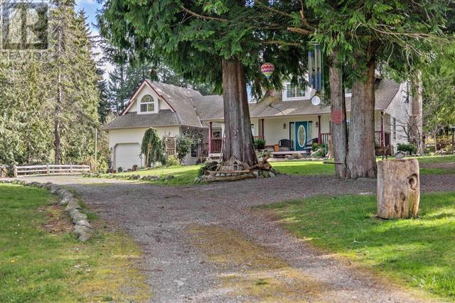 6249 Island Hwy, House detached with 3 bedrooms, 3 bathrooms and 8 parking in Comox Valley A BC | Image 53