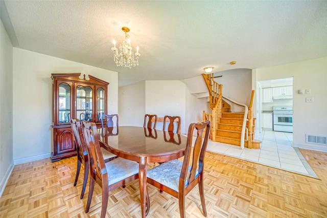 22 Ramsgate Crt, House detached with 3 bedrooms, 3 bathrooms and 7 parking in Markham ON | Image 32