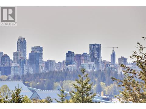 1110 2012 Fullerton Avenue, North Vancouver, BC, V7P3E3 | Card Image