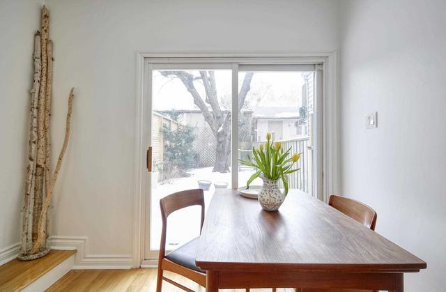 741 Manning Ave, House semidetached with 2 bedrooms, 1 bathrooms and 0 parking in Toronto ON | Image 9