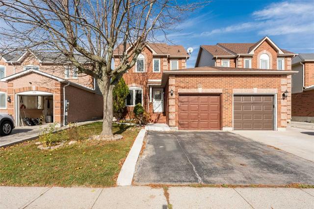 332 Langlaw Dr E, House detached with 4 bedrooms, 3 bathrooms and 3 parking in Cambridge ON | Image 1