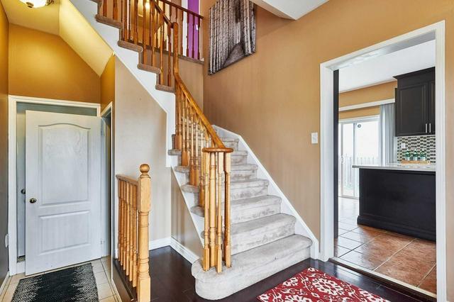2 Handley Cres, House detached with 4 bedrooms, 4 bathrooms and 4 parking in Ajax ON | Image 26