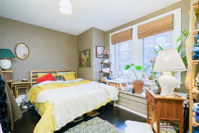 1181 College St, House semidetached with 4 bedrooms, 2 bathrooms and 0 parking in Toronto ON | Image 2