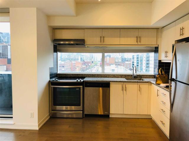 910 - 10 Willison Sq, Condo with 3 bedrooms, 2 bathrooms and 1 parking in Toronto ON | Image 6