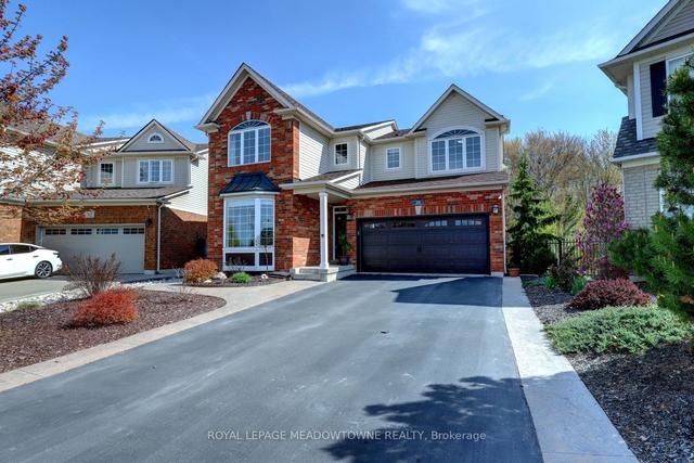 28 Jenner Crt, House detached with 4 bedrooms, 5 bathrooms and 6 parking in Cambridge ON | Image 1