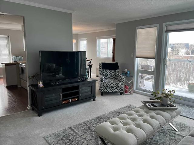 1099 Clonsilla Ave, Condo with 2 bedrooms, 2 bathrooms and 1 parking in Peterborough ON | Image 8