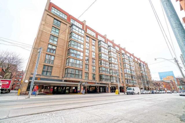 202 - 35 Church St, Condo with 1 bedrooms, 1 bathrooms and 2 parking in Toronto ON | Image 1