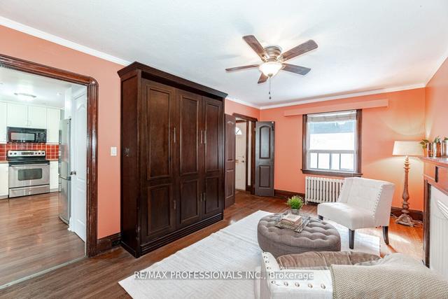 101 Keele St, House detached with 4 bedrooms, 2 bathrooms and 2 parking in Toronto ON | Image 27