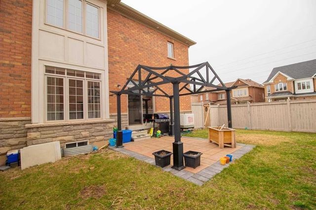 69 Heatherglen Dr, House detached with 4 bedrooms, 3 bathrooms and 4 parking in Brampton ON | Image 33