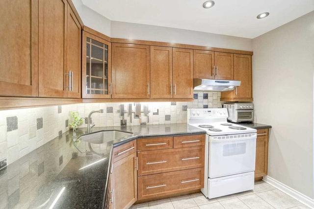 2039 Millway Gate, House semidetached with 3 bedrooms, 2 bathrooms and 3 parking in Mississauga ON | Image 5