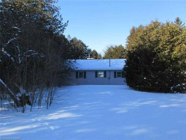 81 Shelter Bay Dr, House detached with 3 bedrooms, 1 bathrooms and 6 parking in Kawartha Lakes ON | Image 27