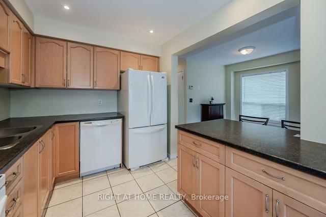 45 Swift Cres, House semidetached with 3 bedrooms, 2 bathrooms and 4 parking in Guelph ON | Image 3