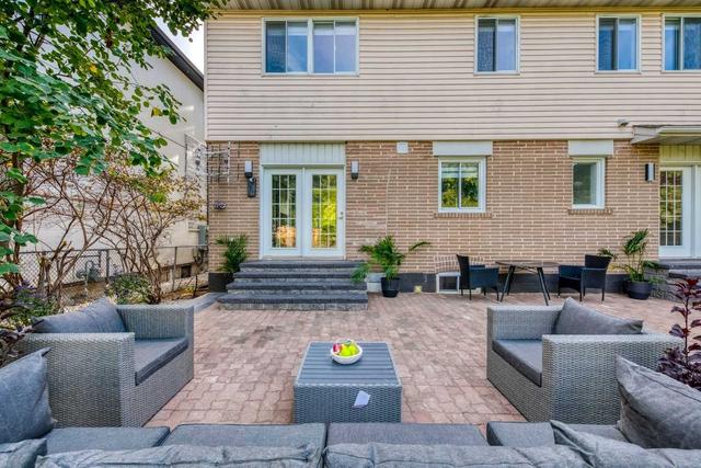 513 Maplehurst Ave, House detached with 4 bedrooms, 3 bathrooms and 5 parking in Oakville ON | Image 8