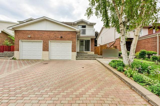 130 Carolbreen Sq, House semidetached with 3 bedrooms, 4 bathrooms and 4 parking in Toronto ON | Image 12