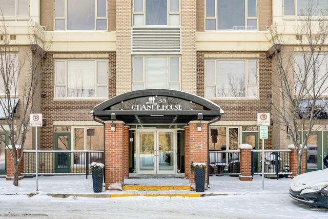 302 - 35 Inglewood Park Se, Condo with 1 bedrooms, 1 bathrooms and 1 parking in Calgary AB | Image 2