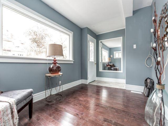110 Lamb Ave, House detached with 3 bedrooms, 3 bathrooms and 1 parking in Toronto ON | Image 2
