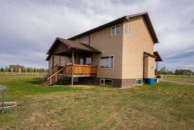 211004 Twp Rd 8 5, House detached with 5 bedrooms, 3 bathrooms and 4 parking in Lethbridge County AB | Image 13
