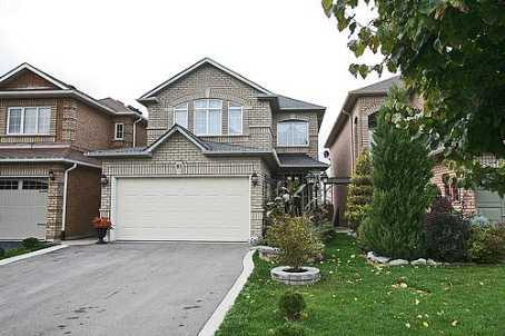 81 Royal Ridge Cres, House detached with 3 bedrooms, 3 bathrooms and 4 parking in Vaughan ON | Image 1