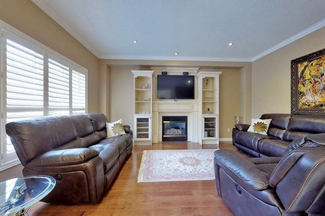 22 Foot Hills Rd, House detached with 4 bedrooms, 5 bathrooms and 6 parking in Vaughan ON | Image 9