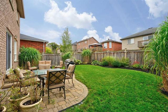 107 Crompton Dr, House detached with 3 bedrooms, 3 bathrooms and 4 parking in Barrie ON | Image 6